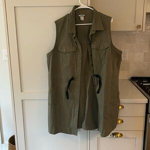 Duluth xl long vest green